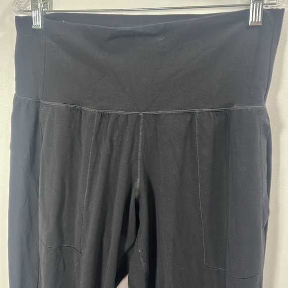 Athleta Salutation Jogger in Powervita black size 1X - Picture 2 of 12